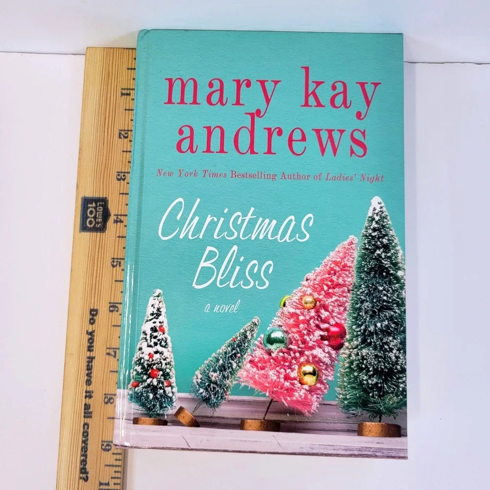 Mary Kay Andrews Christmas Bliss Large Print Hardcover Novel Book